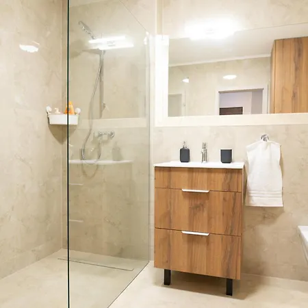 Gina Apartmán Dunajská Streda